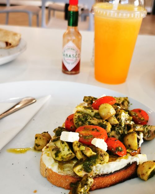 Pesto Mushroom Toast